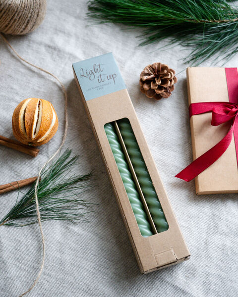 LED Taper Candles 2pcs  Mistletoe twisted